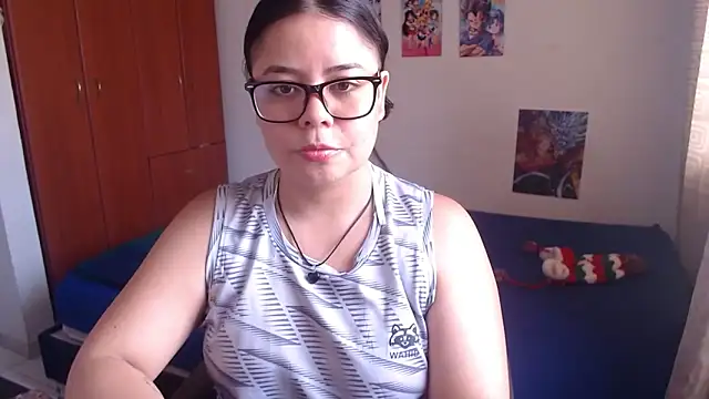 Snapshot of saenz_eymi chatting on 30, 9, 2025 saenz eymi online show from 30, 9, 2025