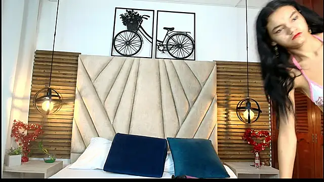 Cinthiabaker online show from 8, 10, 2025