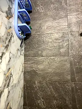 Linda Bellucci online show from 17, 12, 2025