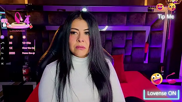 Aniajoness  online show from 23, 12, 2025