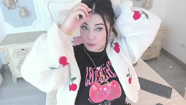 MeganStar   online show from 12, 11, 2025