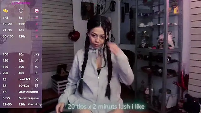 xinamora online show from 23, 10, 2025