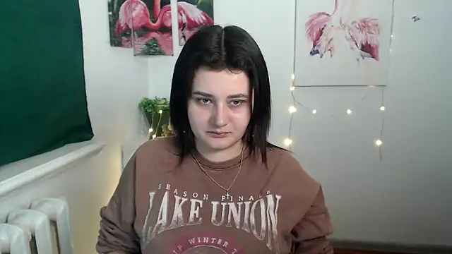 Katrin kiss  online show from 7, 11, 2025