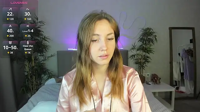 Snapshot of Luna_G0ld chatting on 10, 10, 2025 Luna G0ld online show from 10, 10, 2025