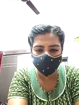 Snapshot of Tamil-Meenu12 chatting on 28, 10, 2025 Tamil-Meenu12 online show from 28, 10, 2025