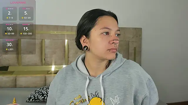 Snapshot of Kitty_ravee chatting on 5, 10, 2025 Kitty ravee online show from 5, 10, 2025