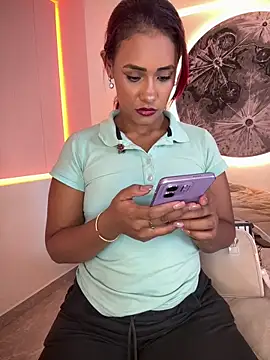 Snapshot of DollyBrowncc chatting on 8, 5, 2026 DollyBrowncc online show from 8, 5, 2026