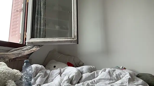 Snapshot of NIQUE_TARAXX chatting on 14, 9, 2025 NIQUE TARAXX online show from 14, 9, 2025