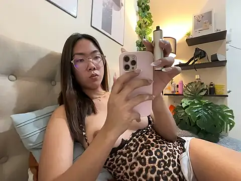 Sluttgwen69 online show from 14, 3, 2026