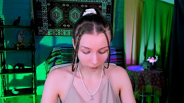 JulieDaniel online show from 19, 11, 2025