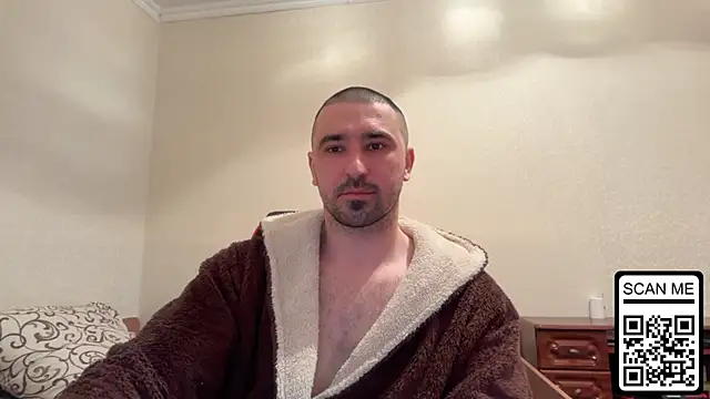 Snapshot of Hard_to_Obey chatting on 22, 4, 2026 Hard to Obey online show from 22, 4, 2026
