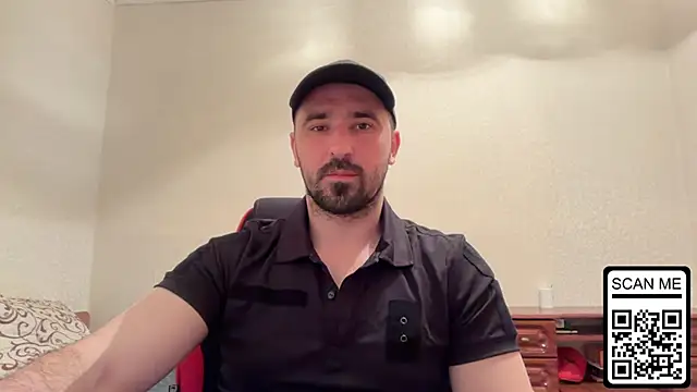 Snapshot of Hard_to_Obey chatting on 6, 5, 2026 Hard to Obey online show from 6, 5, 2026