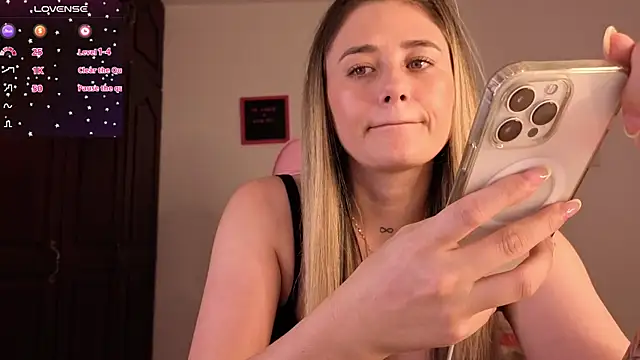 Veronika  Winslow  online show from 7, 10, 2025