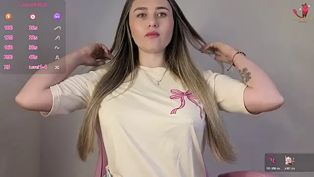 Veronika  Winslow  online show from 20, 11, 2025