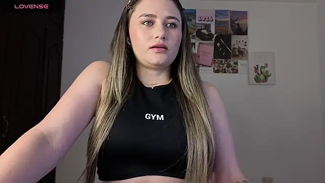Snapshot of Veronika__Winslow_ chatting on 20, 5, 2026 Veronika Winslow online show from 20, 5, 2026