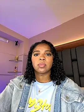 LisaMendez online show from 4, 10, 2025