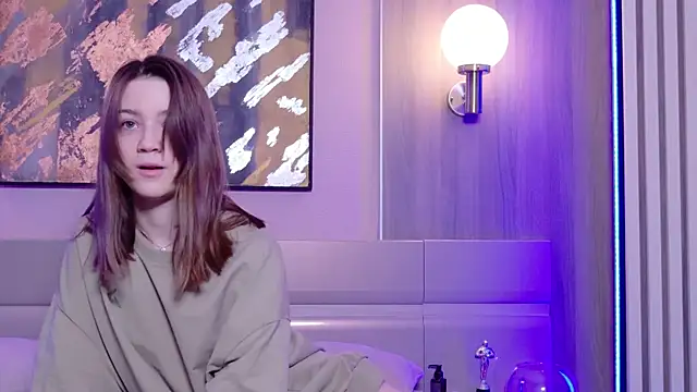 Alison kisss online show from 5, 10, 2025