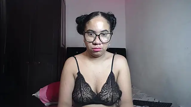 Kristynsmith online show from 19, 9, 2025