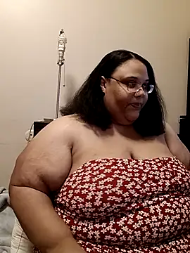 Snapshot of SexyBBW10790 chatting on 1, 10, 2025 SexyBBW10790 online show from 1, 10, 2025