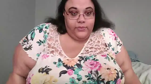 Snapshot of SexyBBW10790 chatting on 24, 4, 2026 SexyBBW10790 online show from 24, 4, 2026