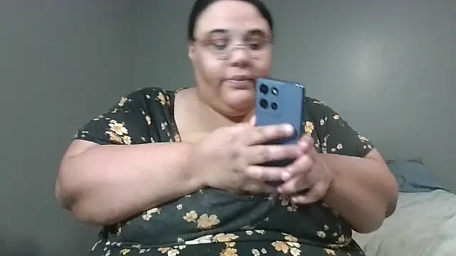 Snapshot of SexyBBW10790 chatting on 26, 4, 2026 SexyBBW10790 online show from 26, 4, 2026