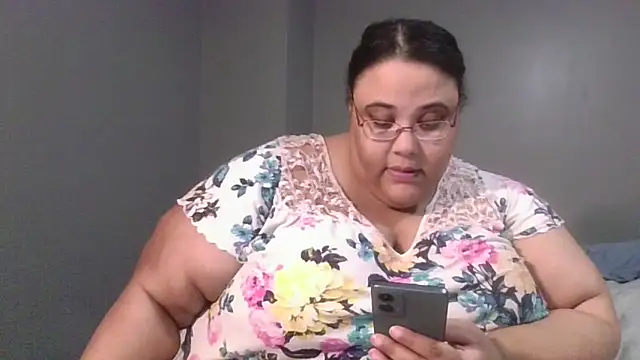Snapshot of SexyBBW10790 chatting on 4, 5, 2026 SexyBBW10790 online show from 4, 5, 2026