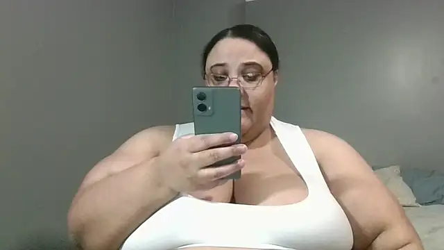 Snapshot of SexyBBW10790 chatting on 7, 5, 2026 SexyBBW10790 online show from 7, 5, 2026