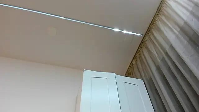 Anyssia online show from 2, 3, 2026