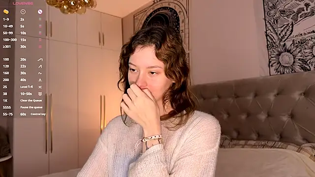 Snapshot of IrisPurrphy chatting on 11, 11, 2025 IrisPurrphy online show from 11, 11, 2025