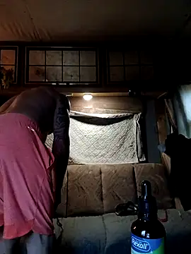 ShawnandDani7074 online show from 5, 3, 2026