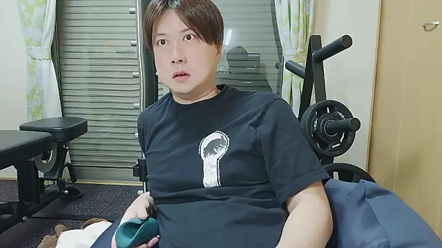Snapshot of oyu_kun chatting on 17, 4, 2026 oyu kun online show from 17, 4, 2026