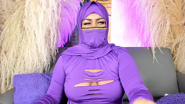 Snapshot of yasmin_elite chatting on 9, 10, 2025 yasmin elite online show from 9, 10, 2025