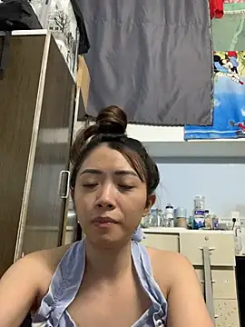 Snapshot of Minee1202 chatting on 4, 5, 2026 Minee1202 online show from 4, 5, 2026