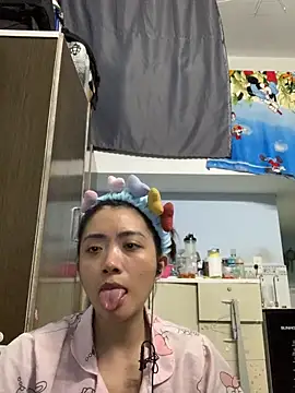 Snapshot of Minee1202 chatting on 2, 7, 2026 Minee1202 online show from 2, 7, 2026