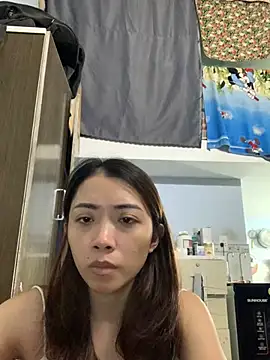 Snapshot of Minee1202 chatting on 15, 7, 2026 Minee1202 online show from 15, 7, 2026