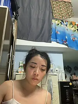 Snapshot of Minee1202 chatting on 21, 7, 2026 Minee1202 online show from 21, 7, 2026