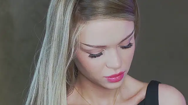 MarilynNova online show from 12, 4, 2026