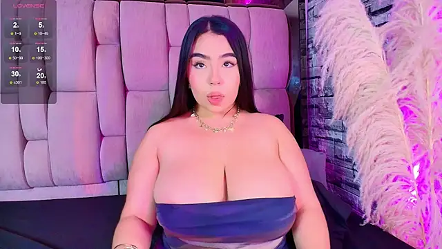Snapshot of Samy_Grey01 chatting on 24, 4, 2026 Samy Grey01 online show from 24, 4, 2026