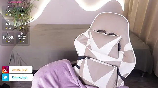 Emma and Issac online show from 21, 11, 2025