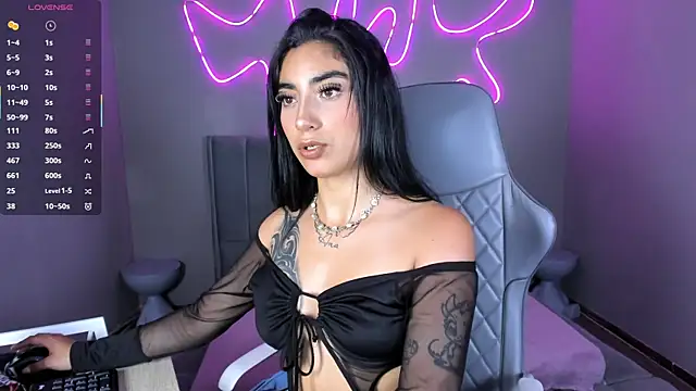 Emma and Issac online show from 16, 2, 2026