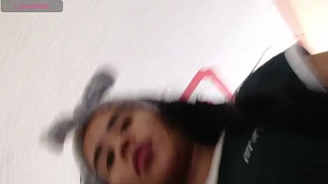 laure torres online show from 25, 10, 2025