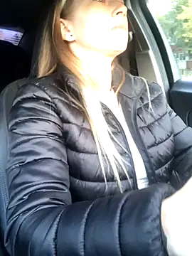 Reina Cummings online show from 10, 10, 2025