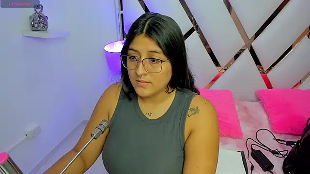 megann  up online show from 14, 11, 2025