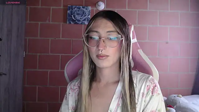 Andrea camilaaa online show from 10, 10, 2025