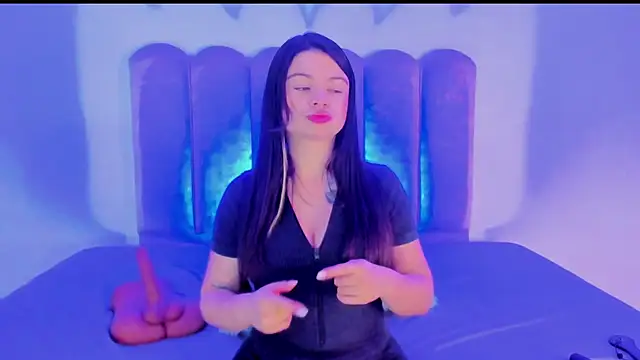 TahliaNovoa online show from 16, 4, 2026