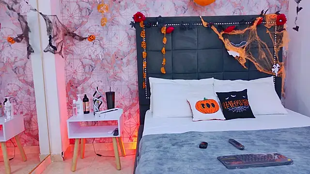 Angelique Angell online show from 2, 11, 2025