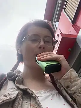 raen001 online show from 15, 4, 2026