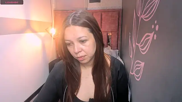 Isa Thompson   online show from 12, 9, 2025