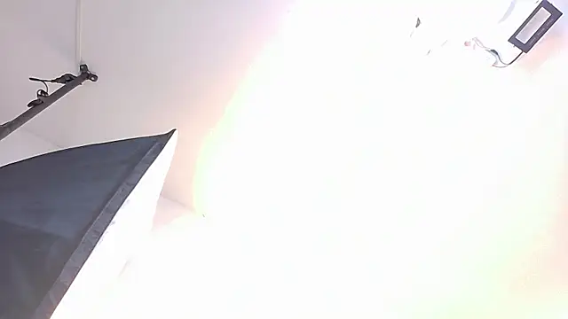 AlexandraCambell online show from 17, 5, 2026