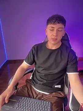 Casper   kyy online show from 5, 12, 2025